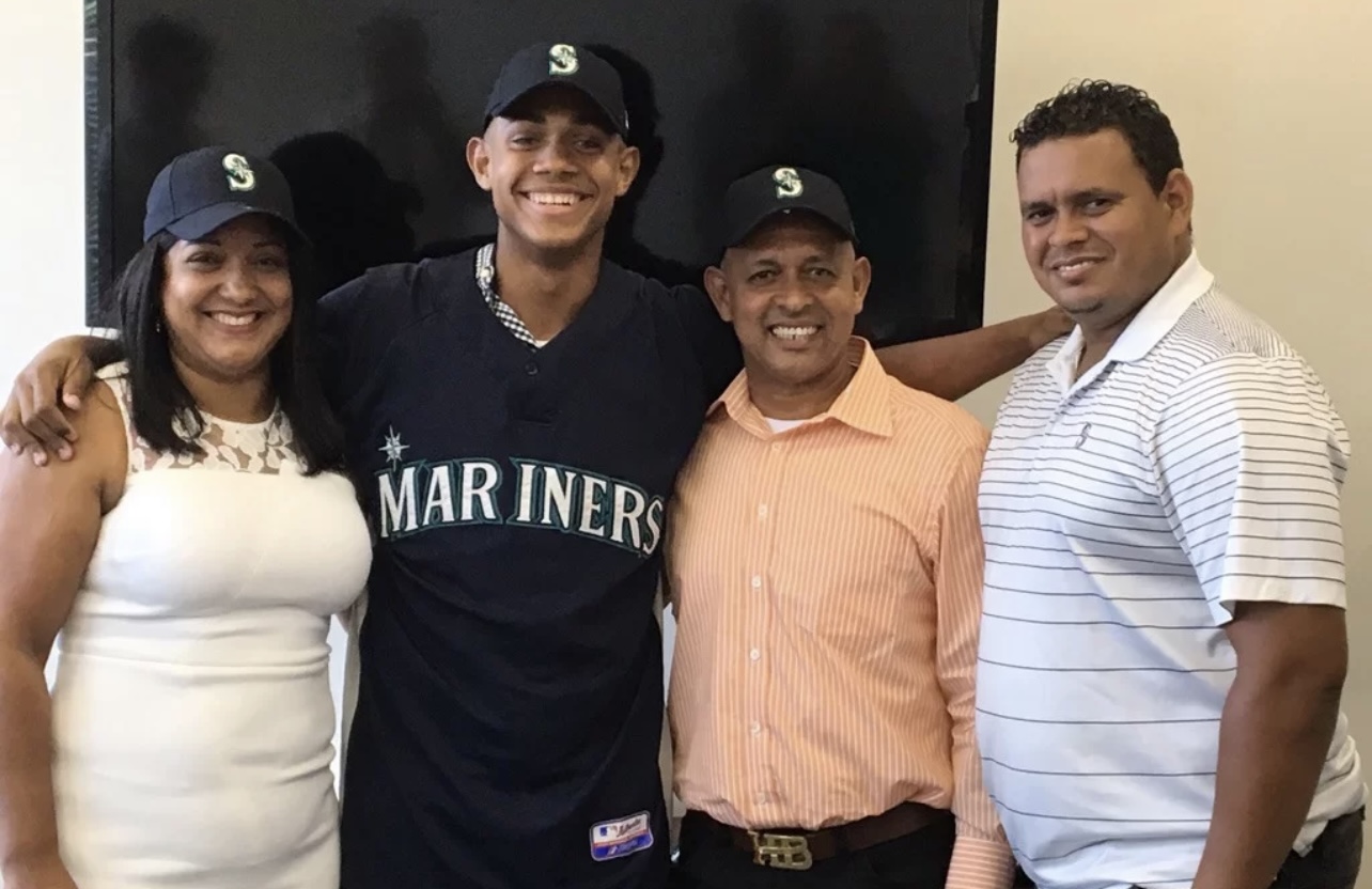 AD163C4F 6C3B 4E8C ADB7 558DB889A75C