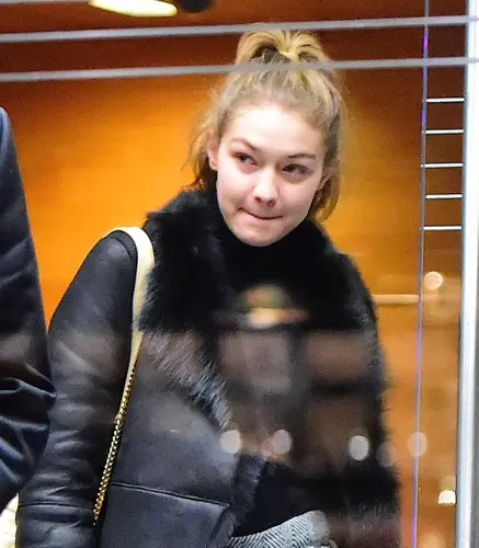 Gigi Hadid No Makeup 003