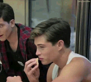 77C59BD8 C1E0 4F28 8E52 7A214603D149