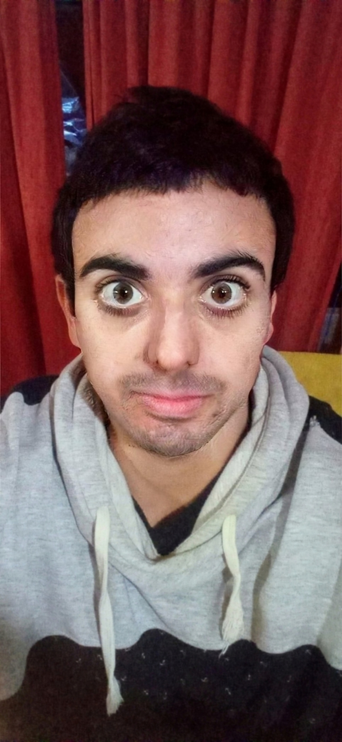 FaceApp 1689078538382