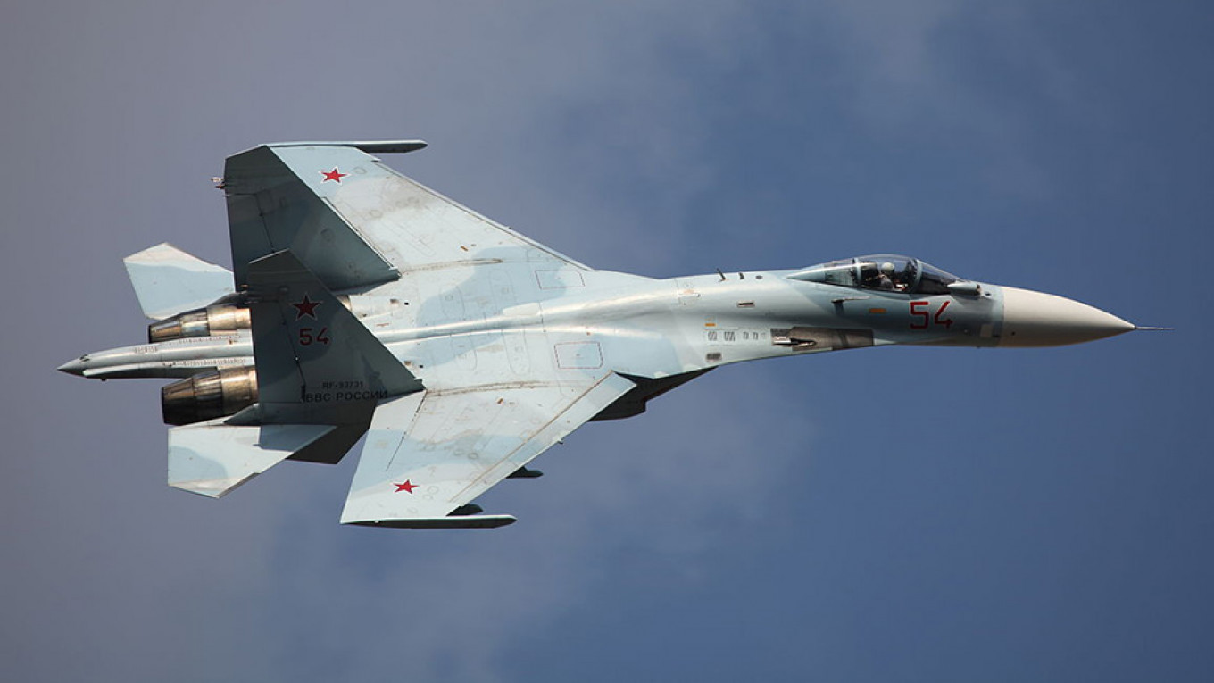 1280px Su 27SM3 in flight Celebration of the 100th anniversary of Russian Air Force