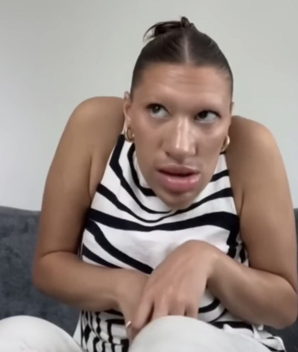 886771CB 7272 4753 AD2C 9482AFF94B07