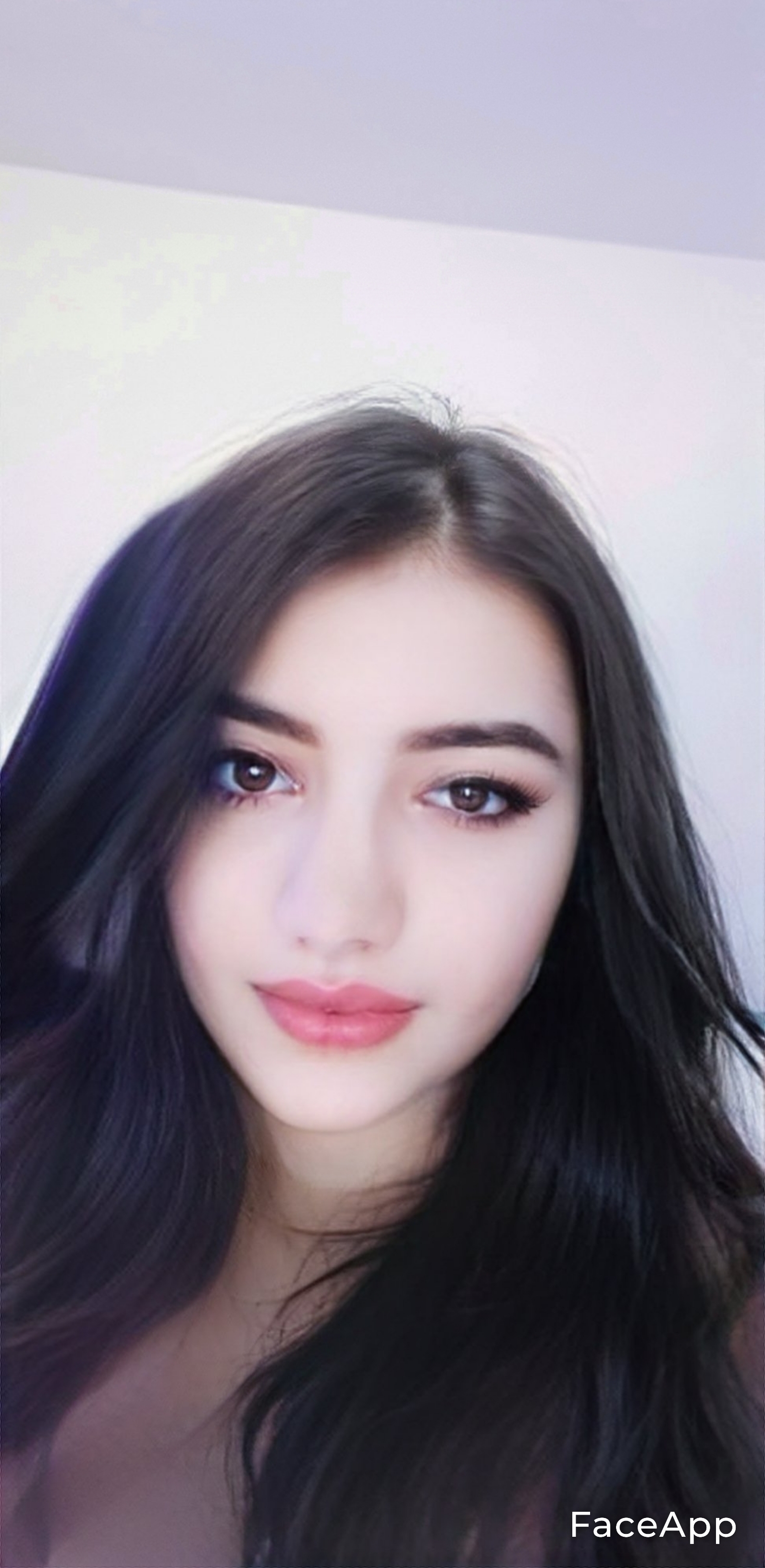 3542589 FaceApp 1683497095415