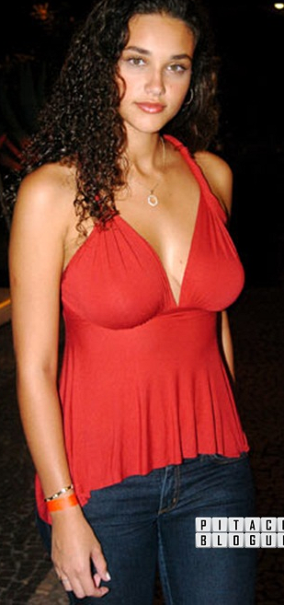 Debora Nascimento 25