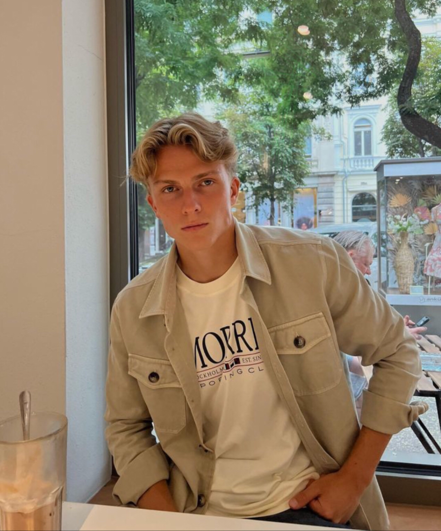 F5803837 2E91 4193 B51D D1312CBA8CD5