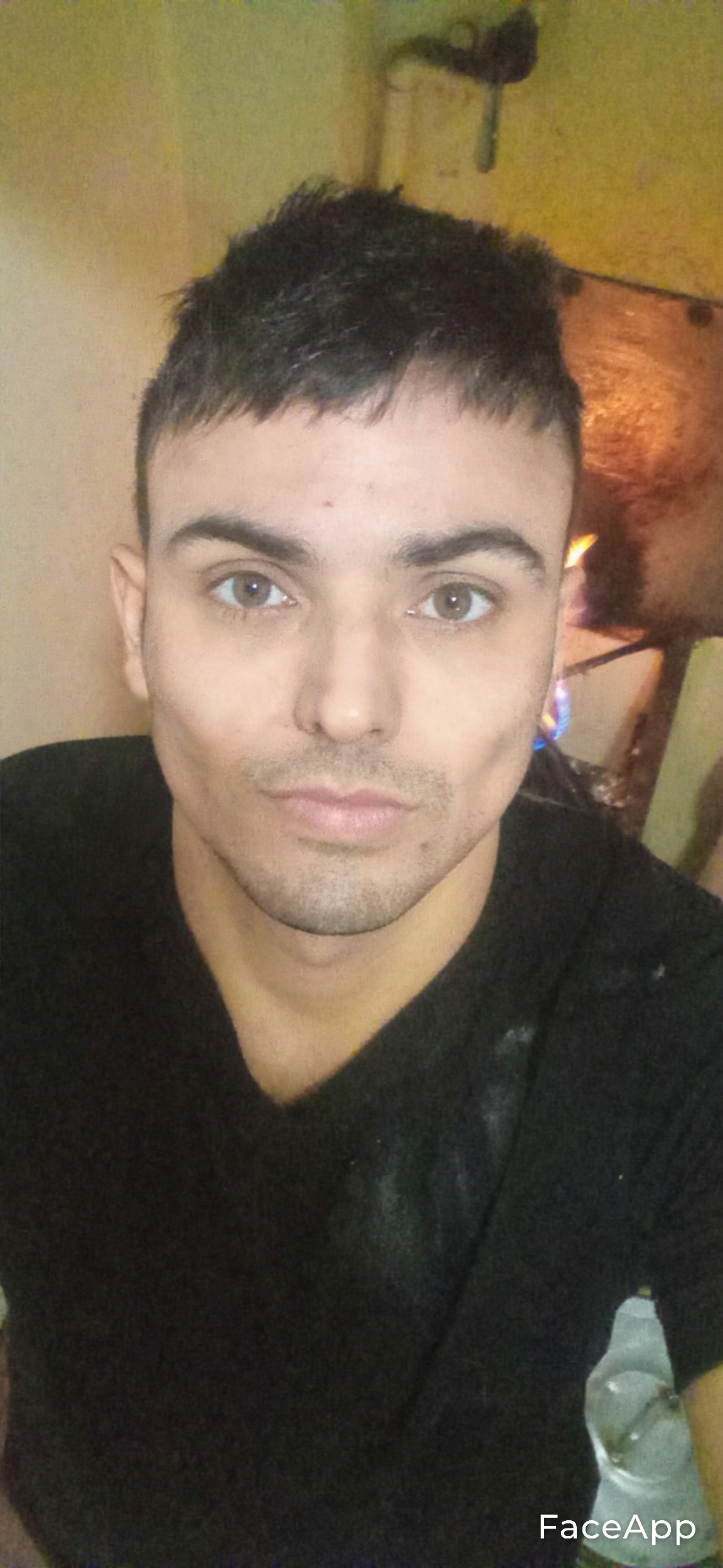 FaceApp 1690673370866