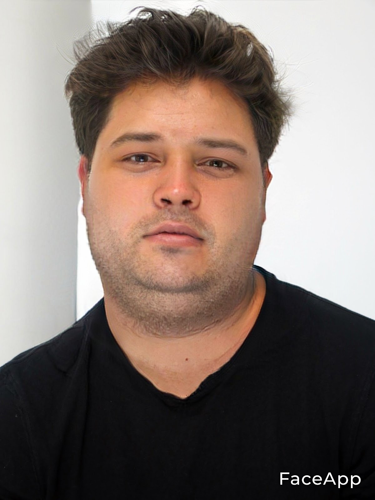 FaceApp 1690745717553