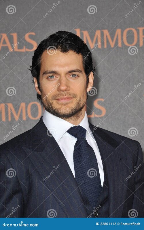 Henry cavill 22801112