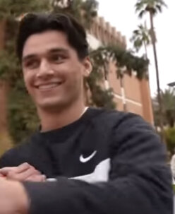 158F01EF FA70 4740 8281 7DDE2150FE0D