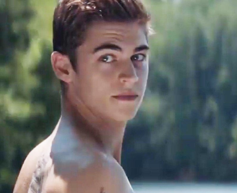 Who plays hardin scott in after is it about harry styles 1555098962 view 0