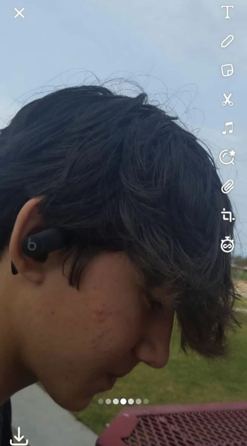 7D0AE9DB 5C9C 4D17 8A5A 7B296D629D04