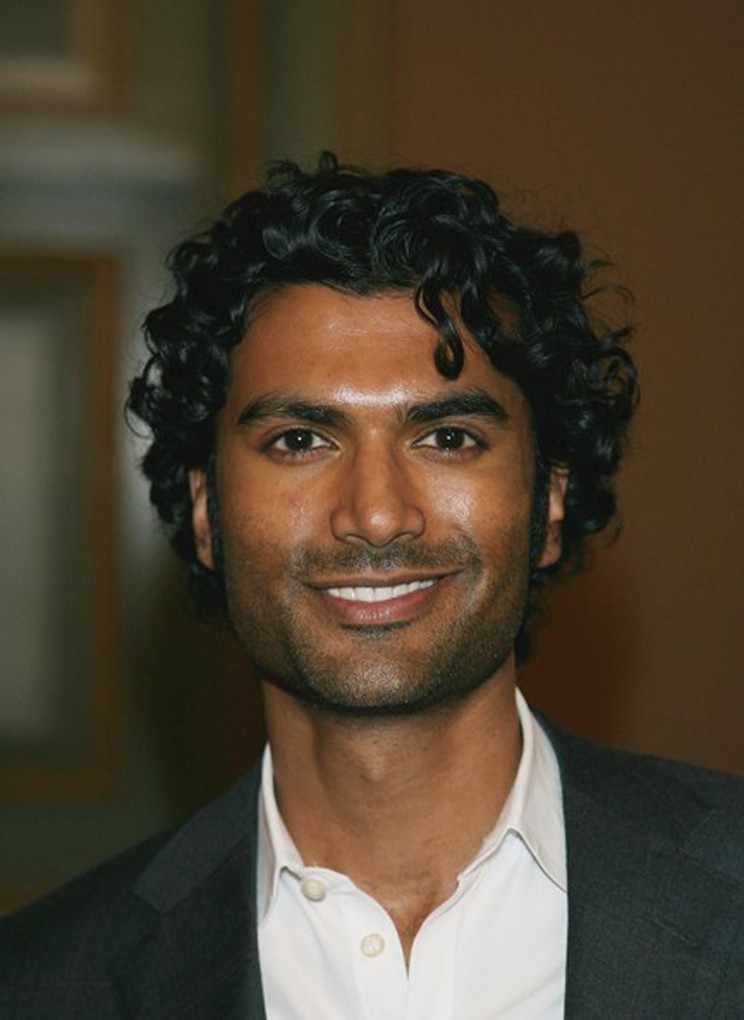 Sendhil ramamurthy 7 gthumb gwdata1200 ghdata1200 gfitdatamax