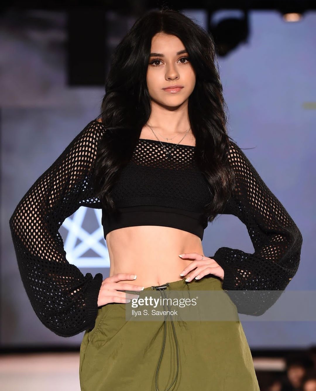 1826626262616hsyysywysgsts