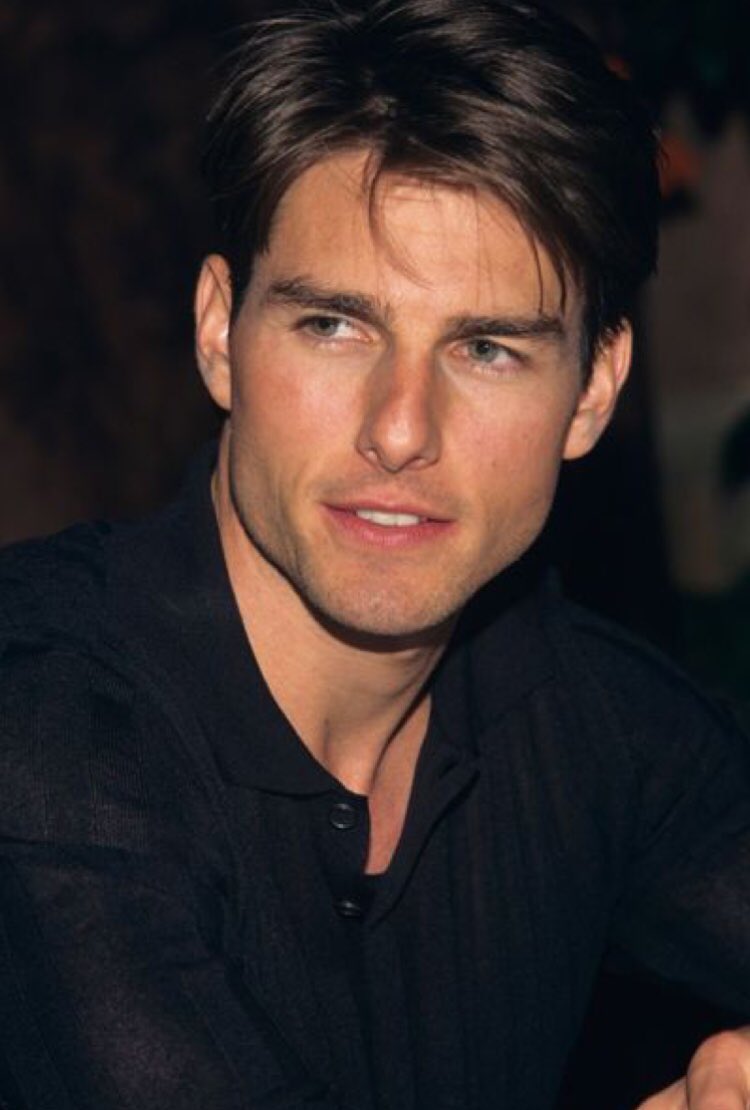 Tom cruise 2001