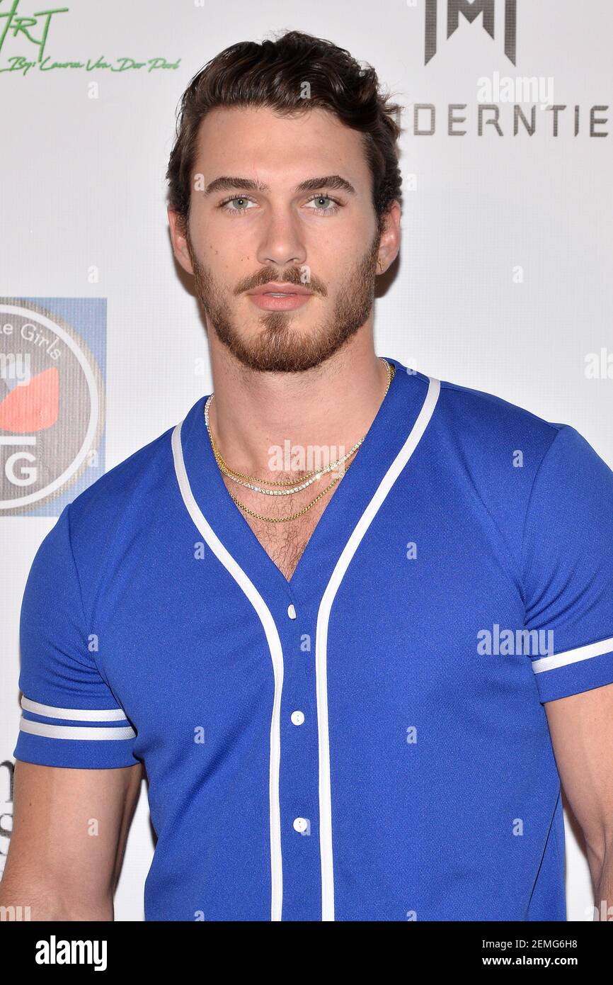 Michael yerger attends the rafis gifting lounge at the waldorf astoria beverly hills in los an