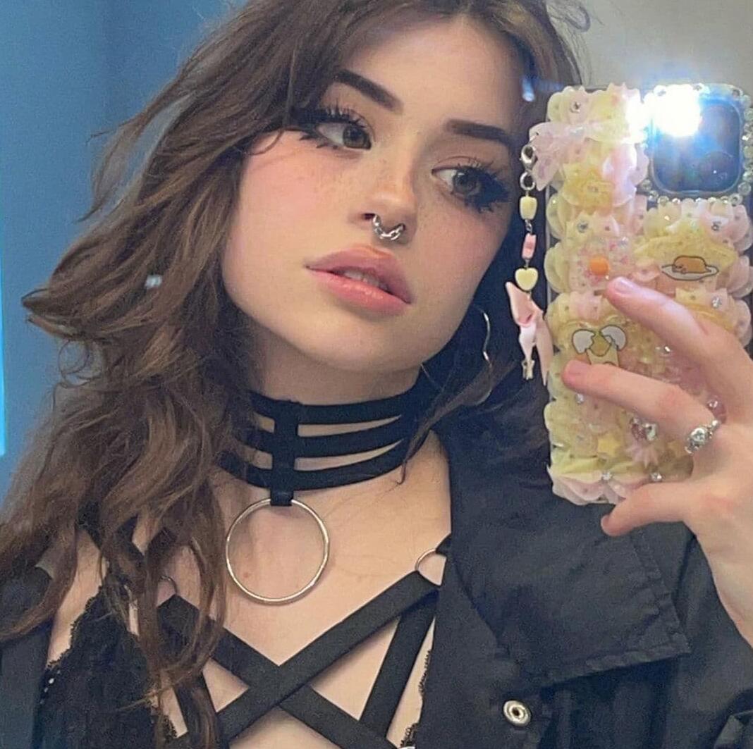 Egirls 1
