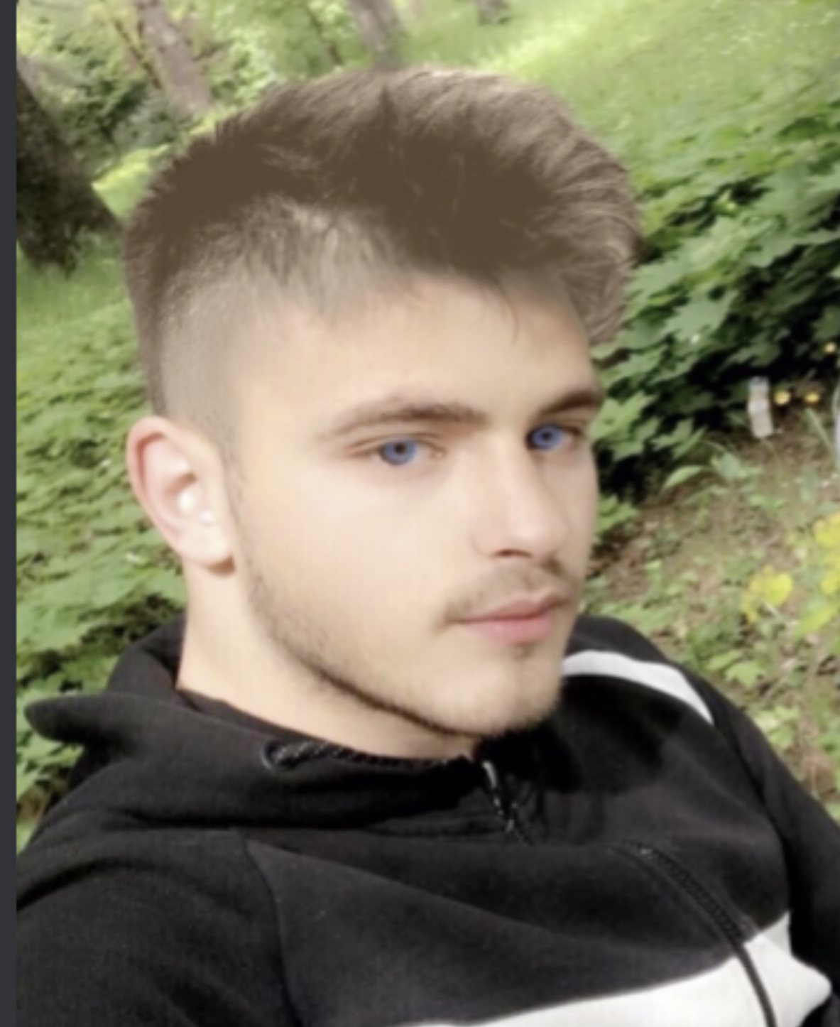 DCEA1FF8 DE81 4F01 909C BAE3F3BCE3A8
