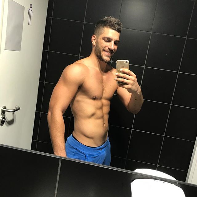 Ariel4