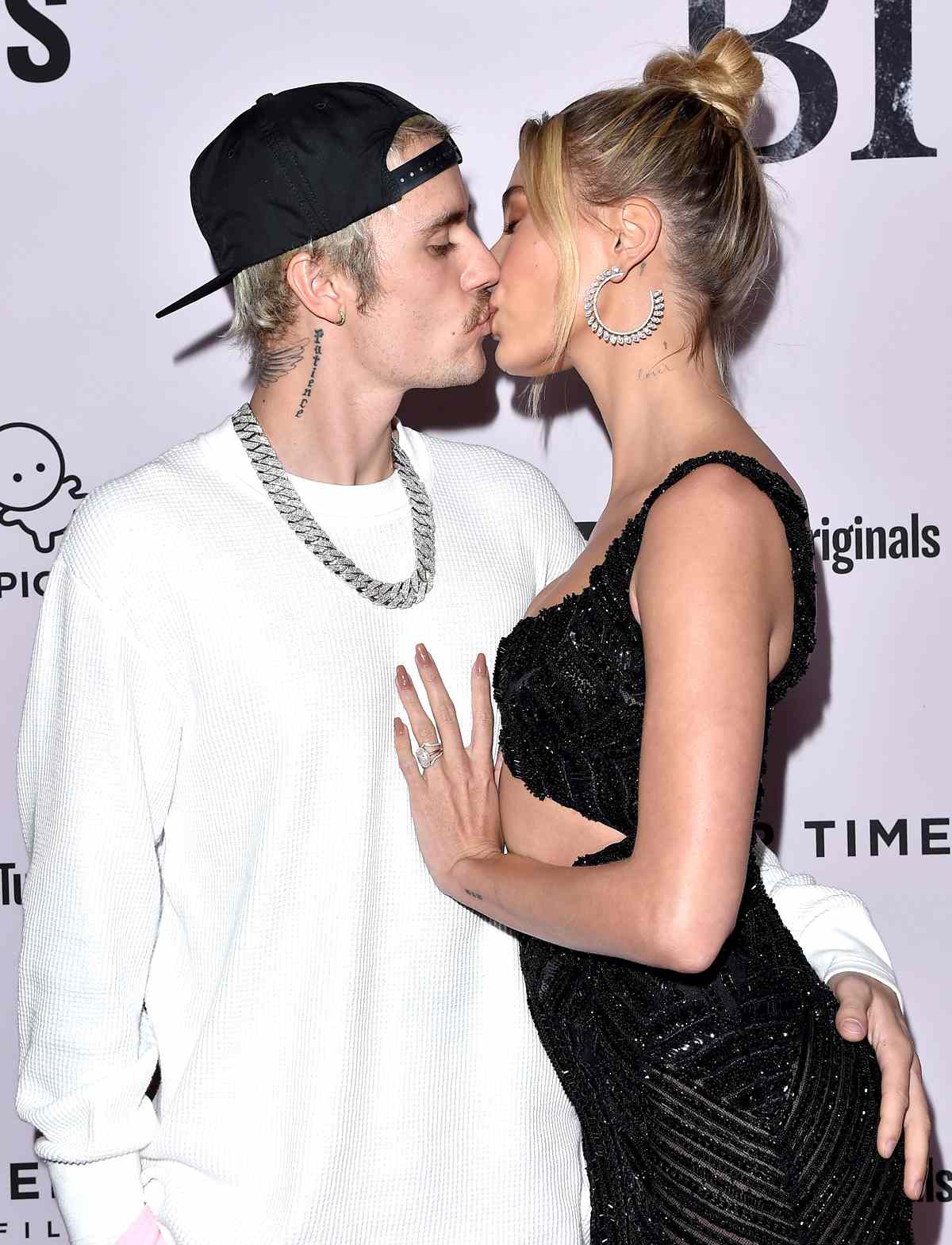 Baldwin bieber 2 d1c5448ca8c842a6b72b25273cd60d34