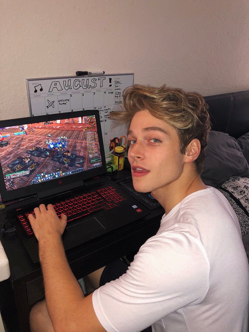 F56da59737ab3883768aee39a53d4096