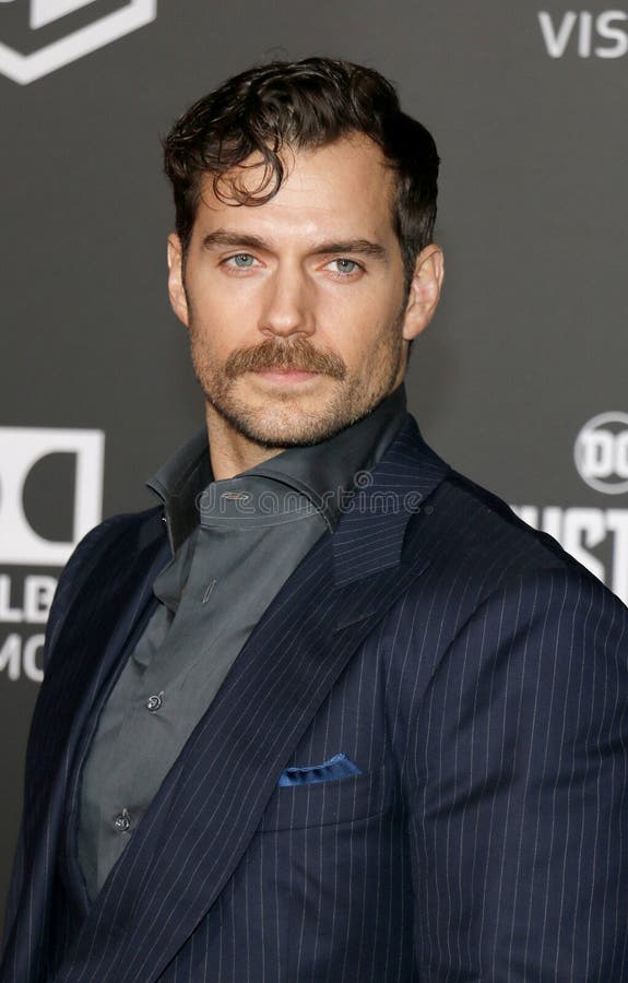 Henry cavill world premiere justice league held dolby theatre hollywood usa november henry cav
