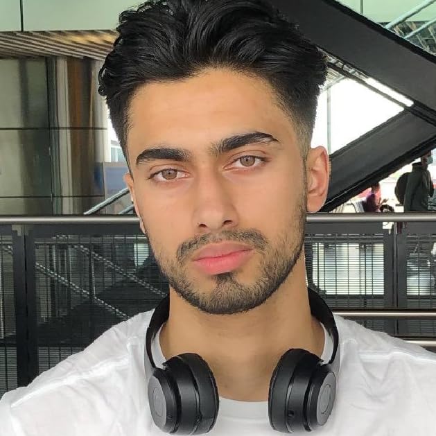 Meninfluencer 1619543730812 original CR372379629629  FMjpg 