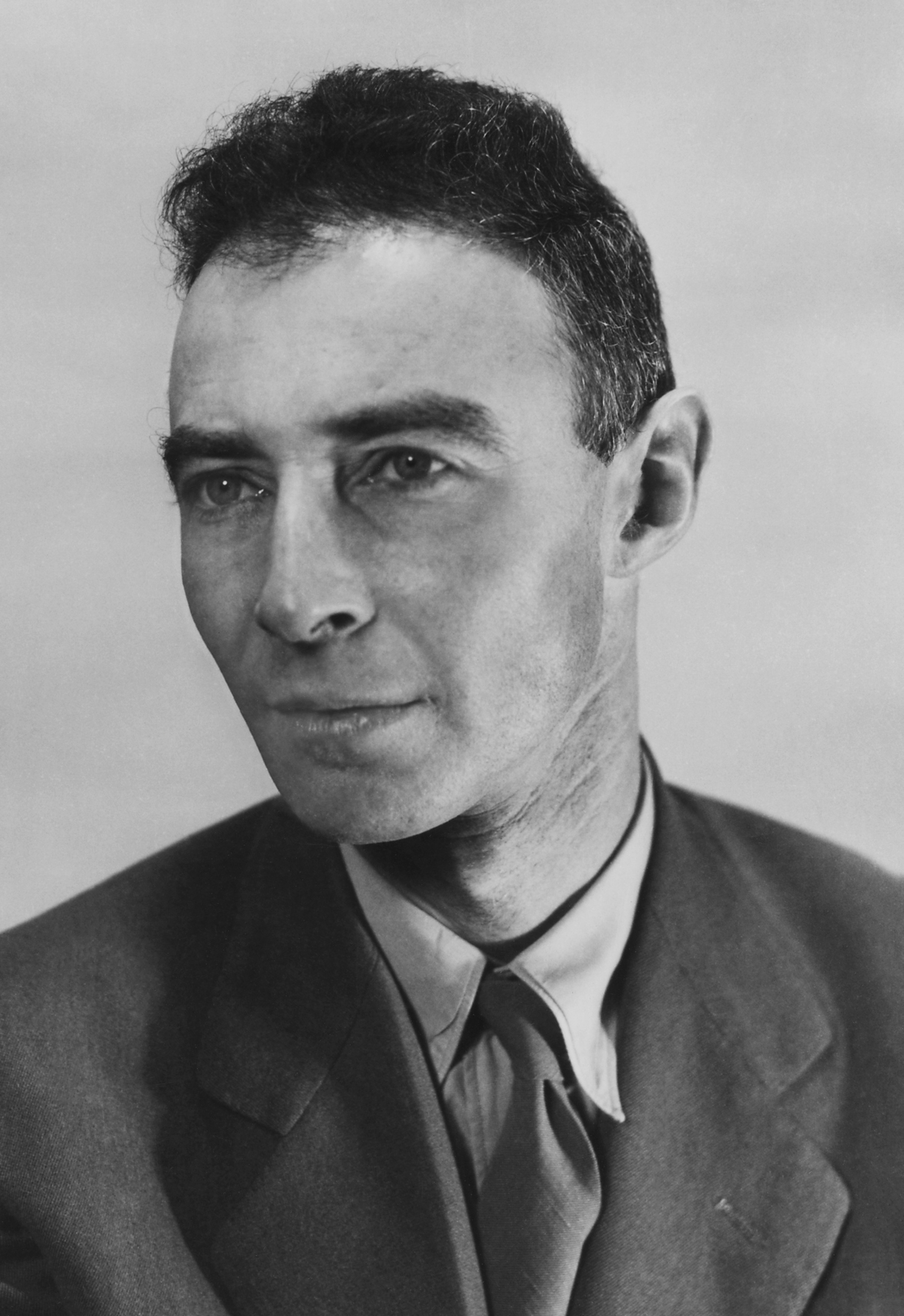 Oppenheimer cropped
