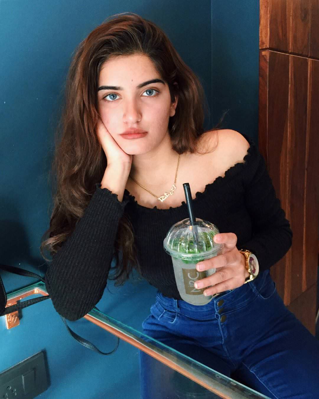 9stRqy9