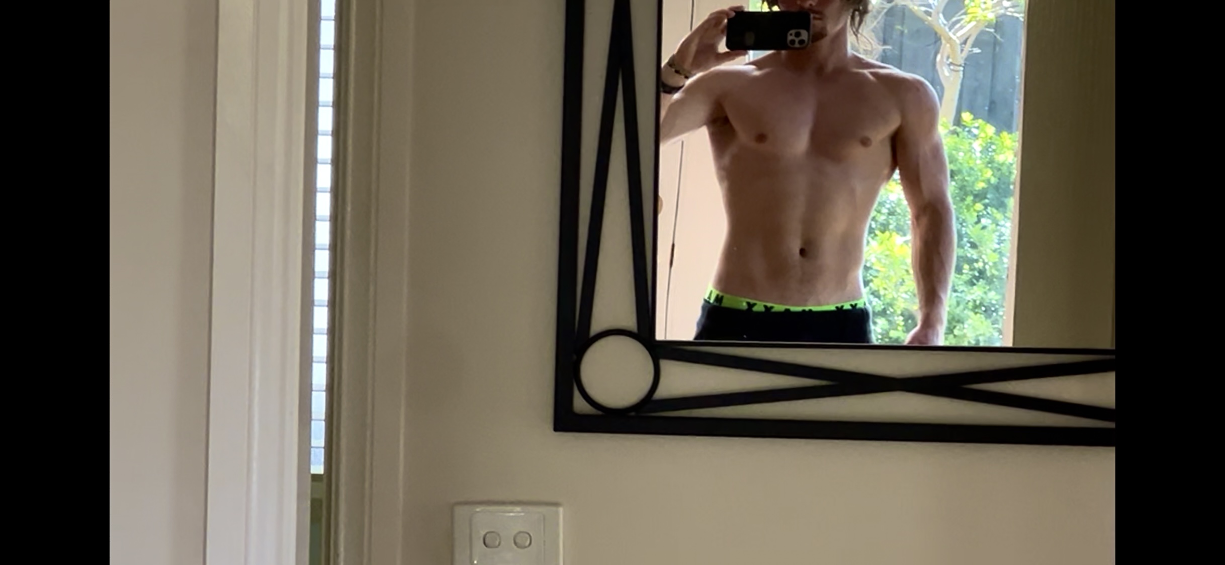 263EF8AF 9C9B 4015 ABD4 F1BE23D0A9E4