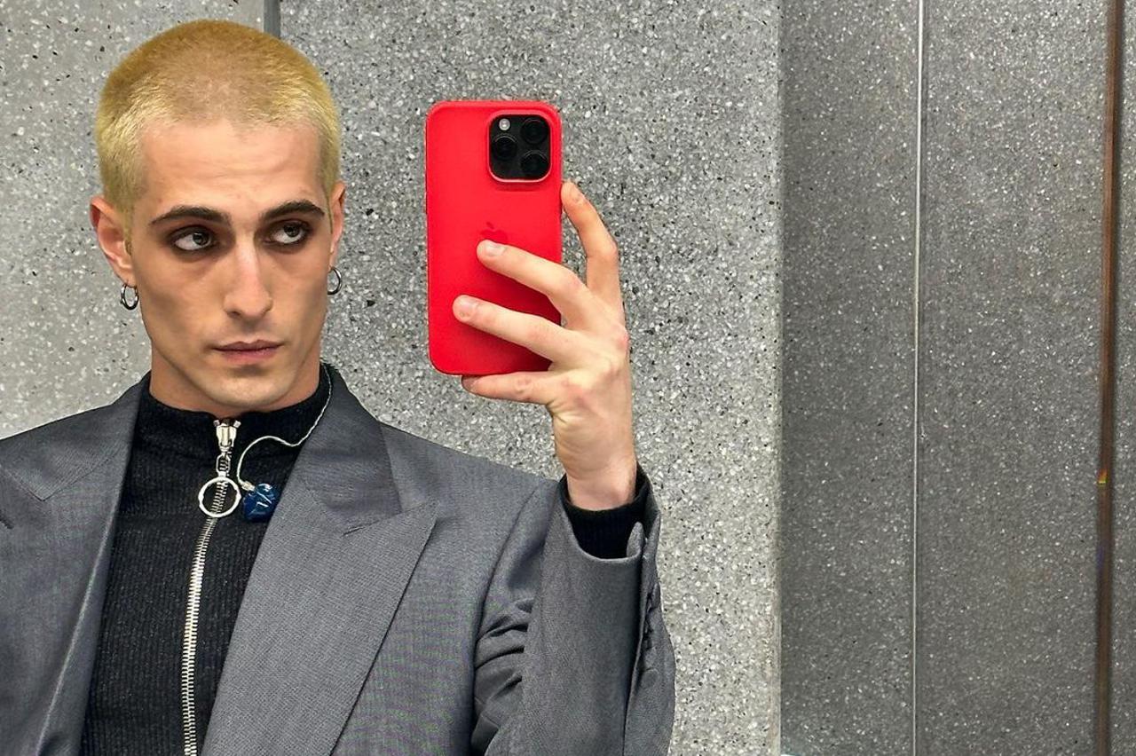 1696158205959
