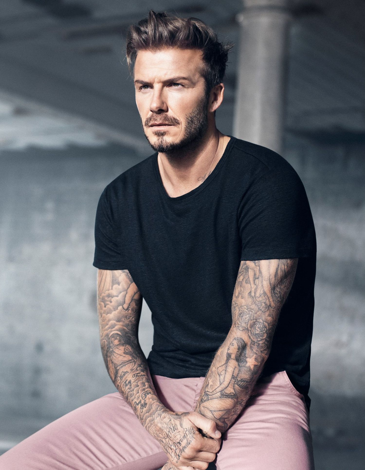Fashion 2015 01 david beckham HM campaign 2015 black t shirt main