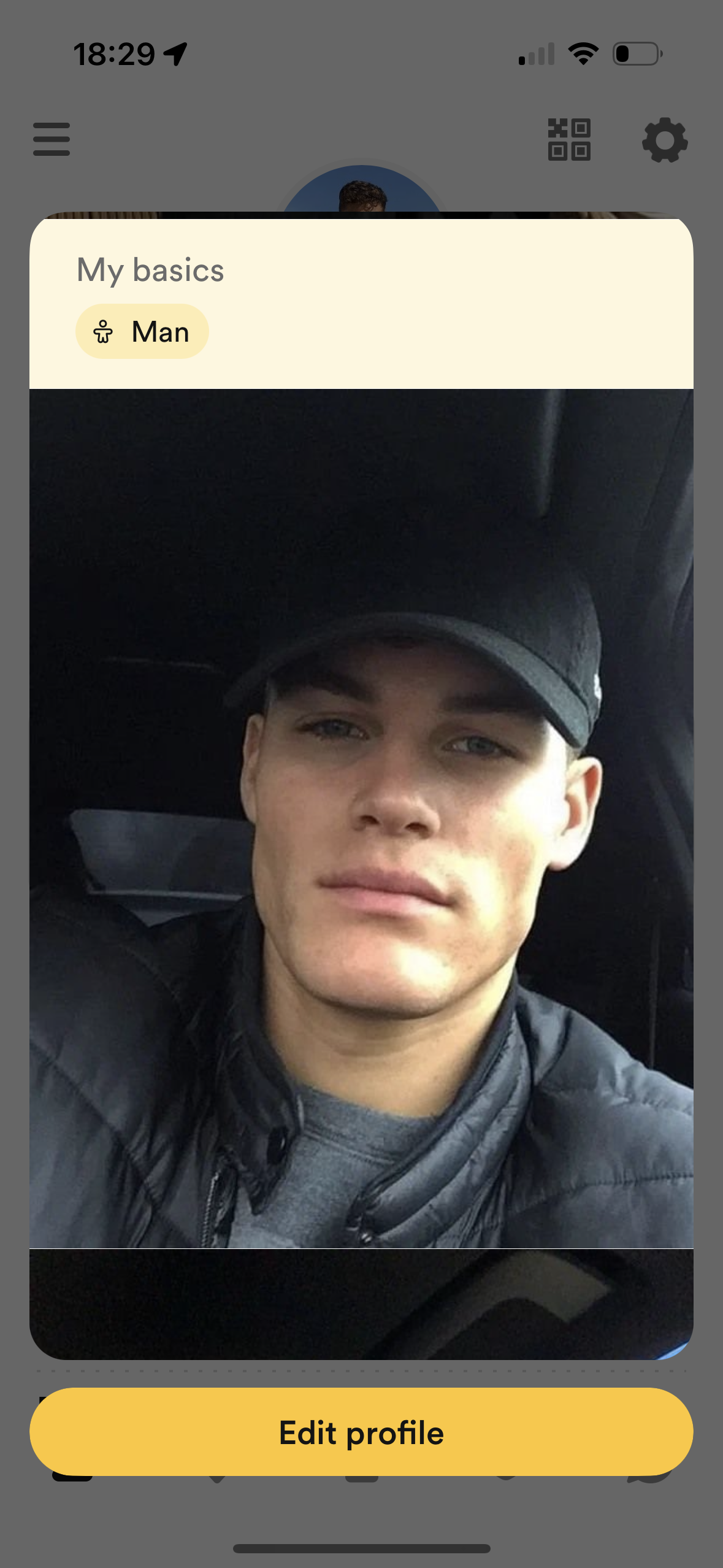 0AFBA5F8 33BD 4EE9 BDF3 64A773ABFA78