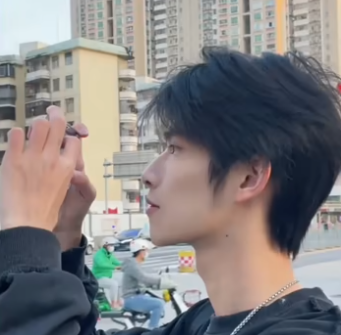 Kpopmaxxed cut
