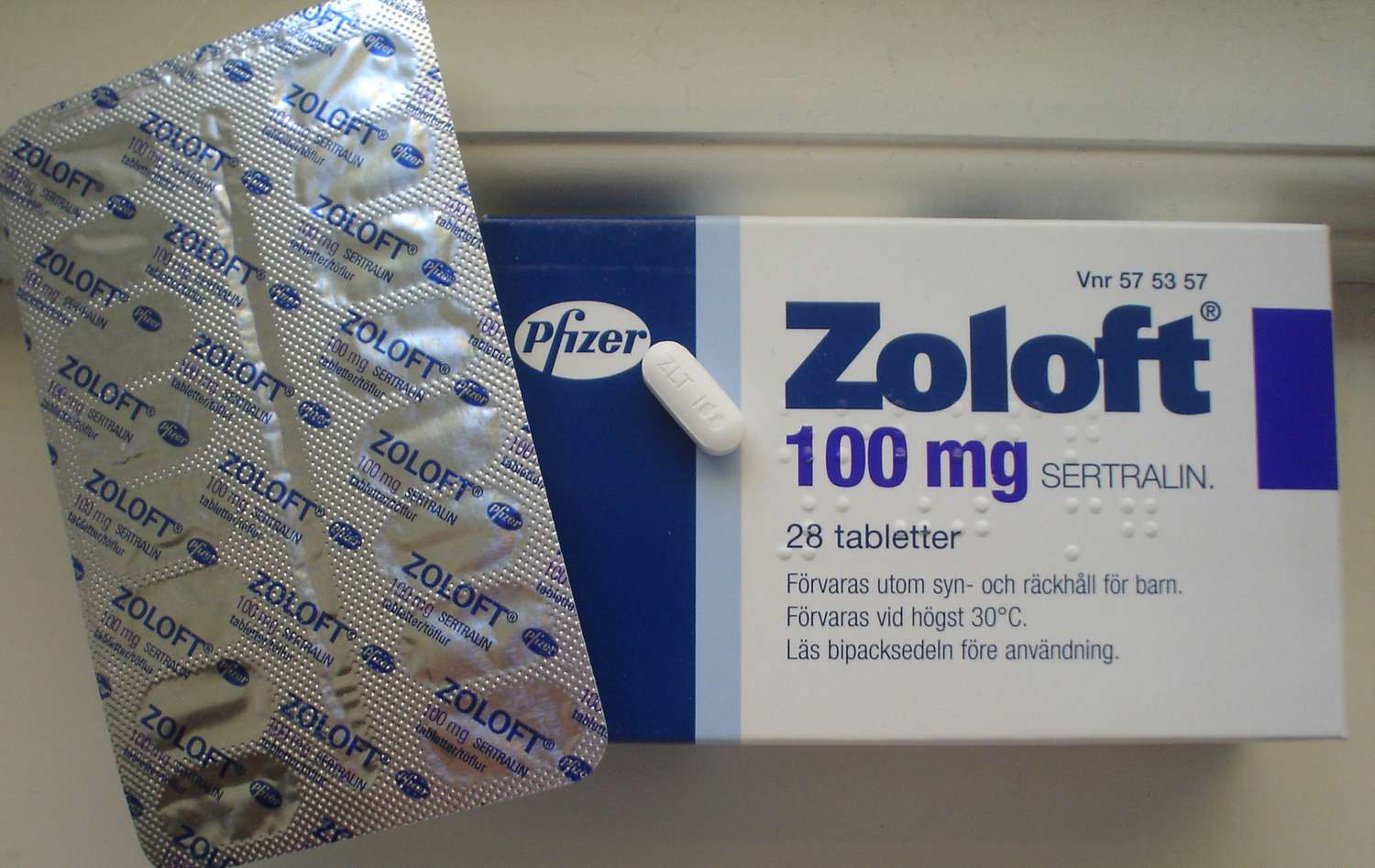 ZOLOFT sertraline HCI Crop 59a70011d088c000116e3aaa