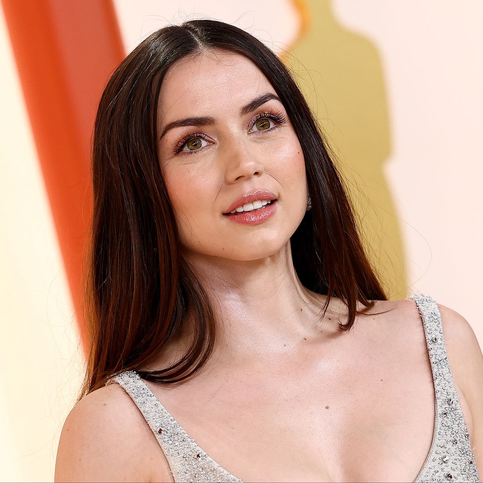 Ana de armas attends the 95th annual academy awards on news photo 1678795062