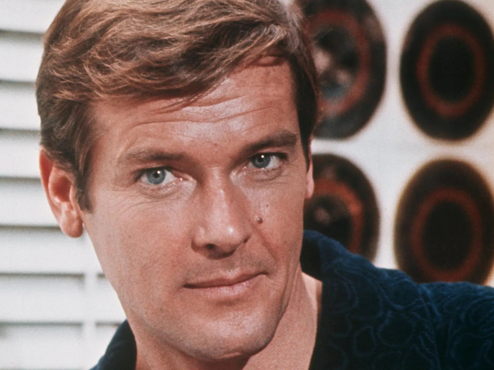 Roger Moore GQ 23May17 REX b jpg