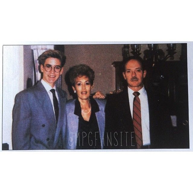 Mark Paul Gosselaar with his parents Paula and Hans 