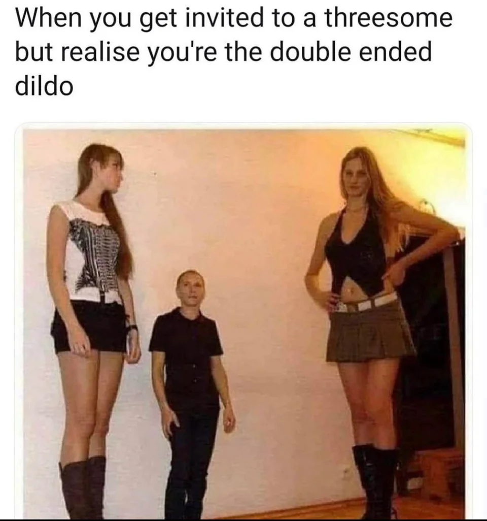 1698093759695