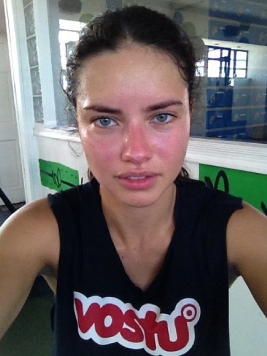 Adriana lima without makeup9 Adriana lima without makeup9