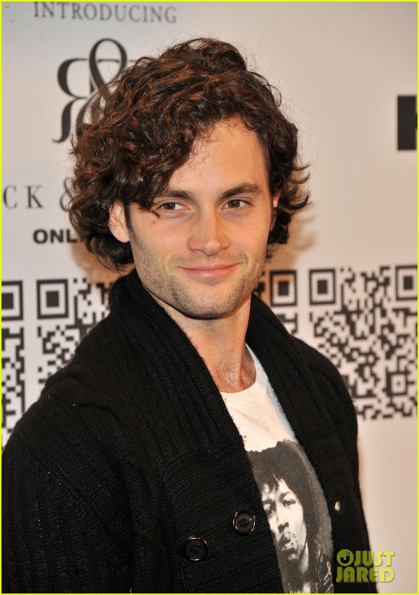 Penn badgley talks overwhelming fame after gossip girl 02