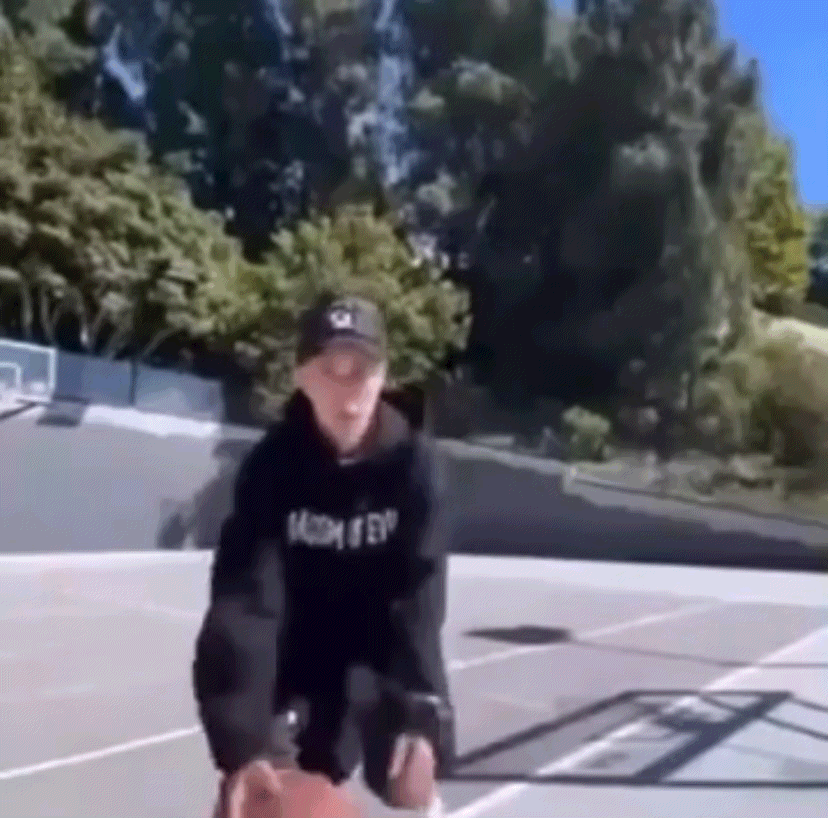 B9513442 7639 4710 9695 142DDEFA84D3