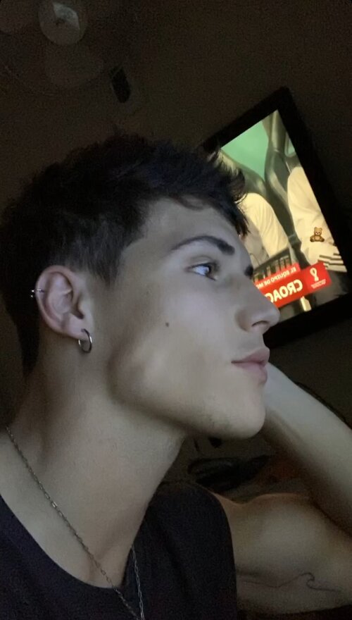 223.jpg