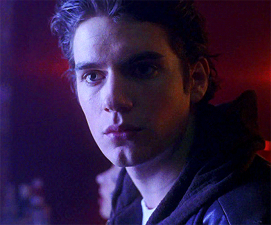 Tumblr 0d03e66b896fd1ae9c3cfbf960dae362 37d1560e 540