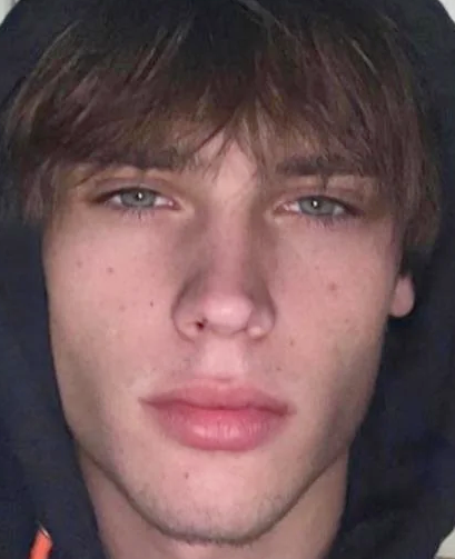 3744262 16990969486922