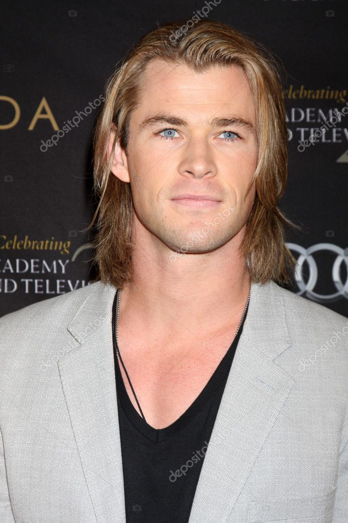 Depositphotos 11681135 stock photo chris hemsworth
