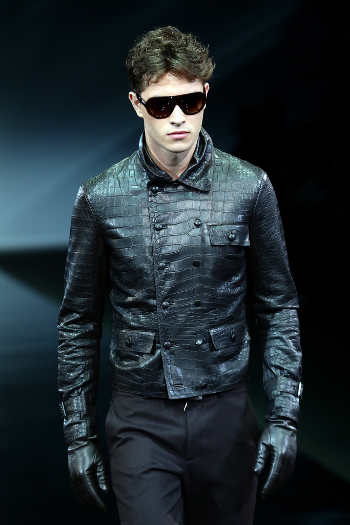 GiorgioArmaniRunwayMilanFashionWeekMensweariunb39GEIWZx