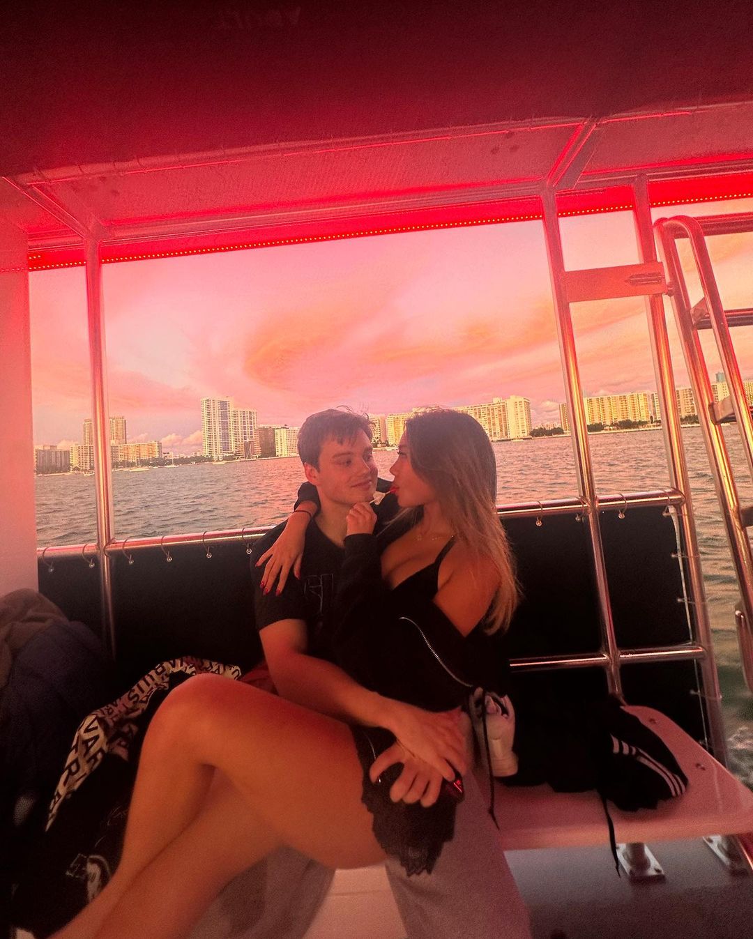 403979738 230635149914471 9108816874089448128 n