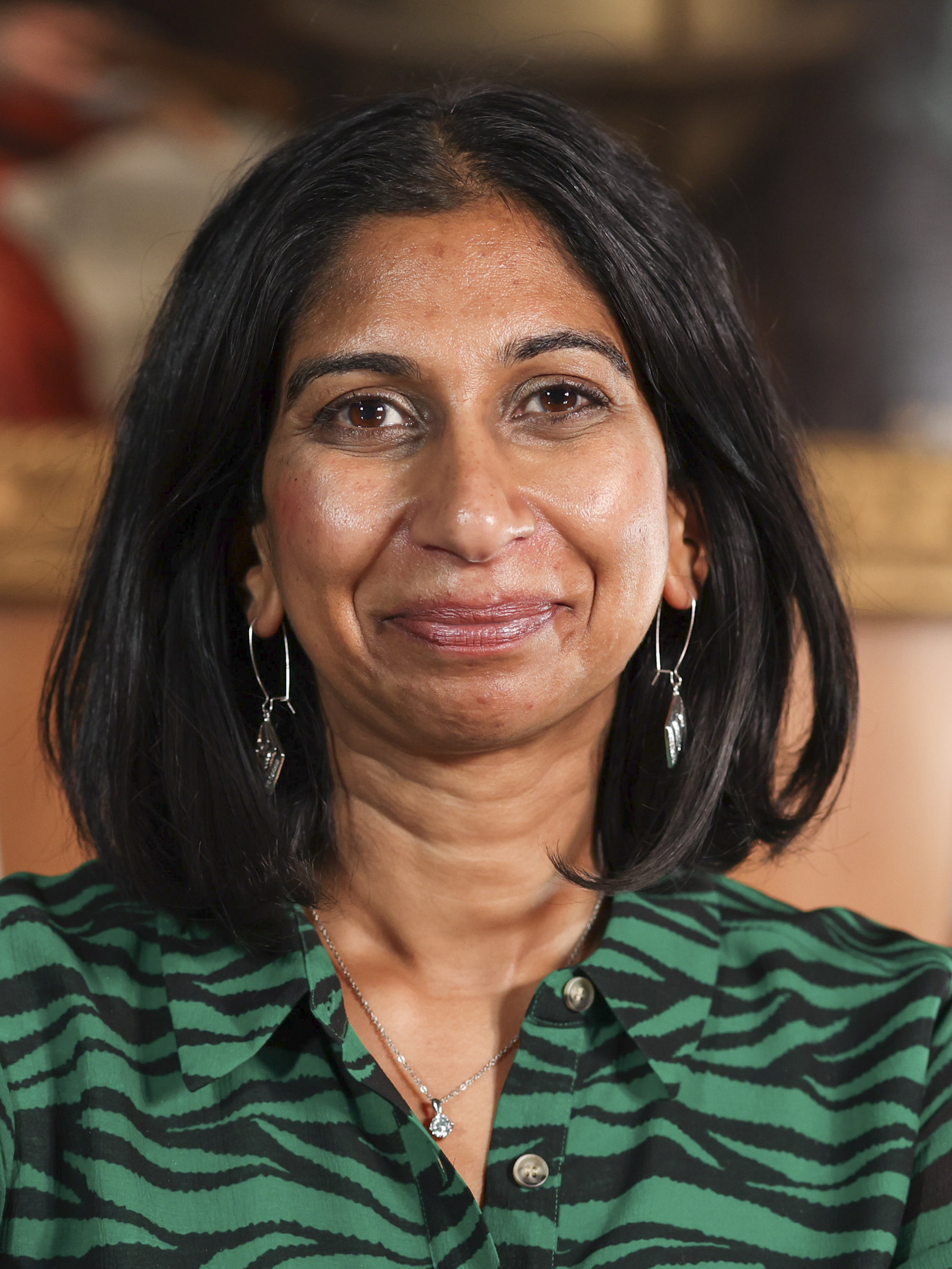 Suella Braverman Official Cabinet Portrait September 2021 cropped