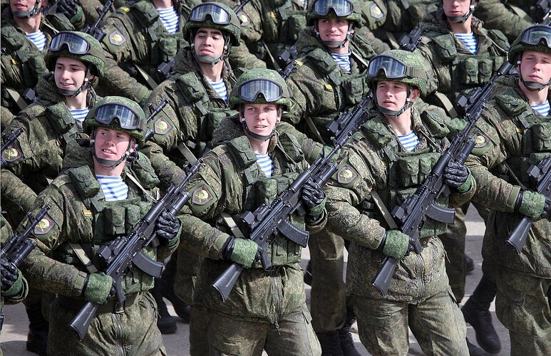 2015-Moscow-Victory-Day-Parade_Wikimedia-Commons.jpg
