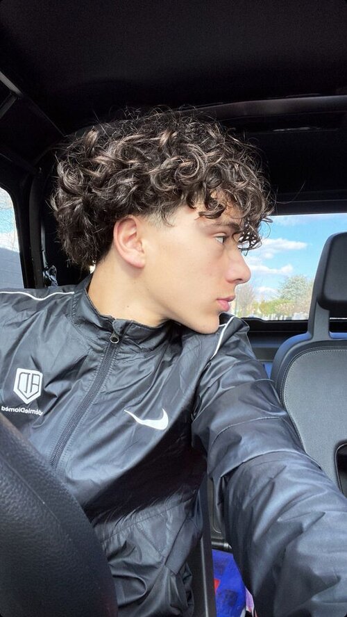 curlytaper.jpg